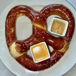 Rosebrook Bar - Hot Pretzel