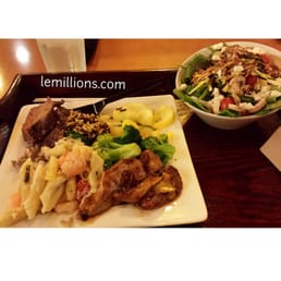 Good eats from the buffet! Good eats from the buffet!