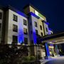 Photo of Holiday Inn Express & Suites Perry-National Fairground Area