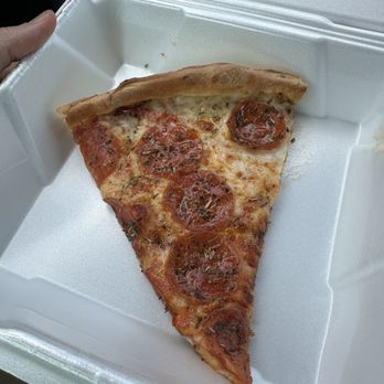 Twisted Tomato Pizzeria - Single slice - Chicken Wings Near Me - Cuyahoga Falls, Ohio Twisted Tomato Pizzeria - Single slice - Chicken Wings Near Me - Cuyahoga Falls, Ohio