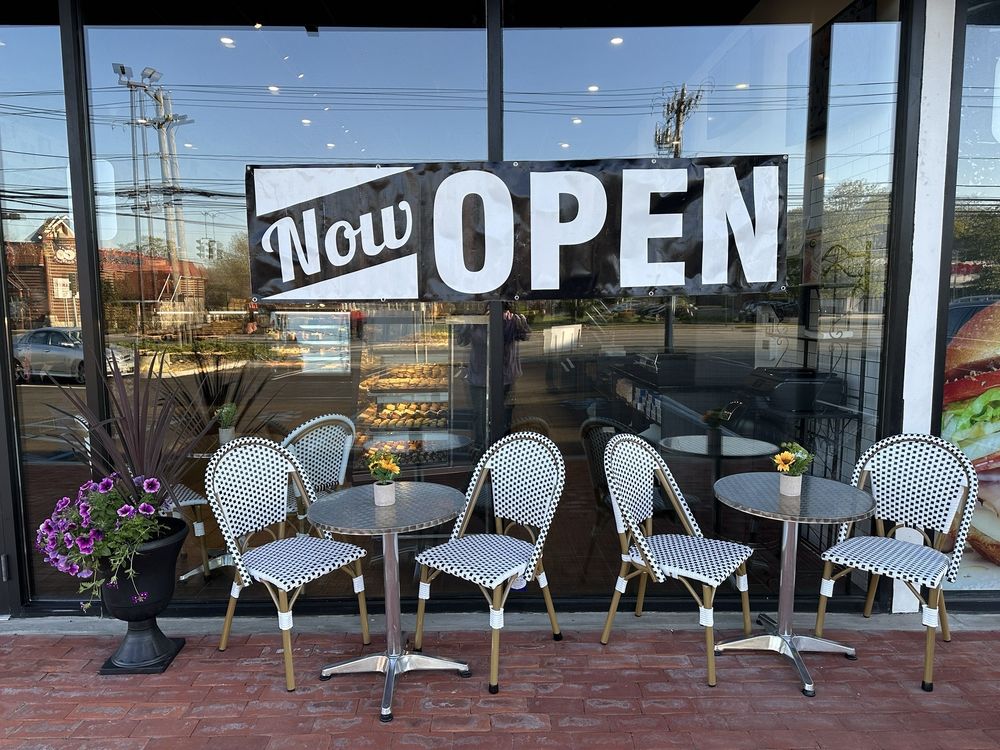 DORTONI BAKERY Updated September 2024 11 Reviews 7 E Jericho