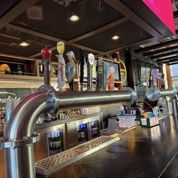 Homefield Pub + Social - Pubs Near Me - Green Bay, Wisconsin Homefield Pub + Social - Pubs Near Me - Green Bay, Wisconsin