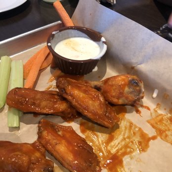 American Grub - Spicy Buffalo Wings - Burgers Near Me - Tustin, California