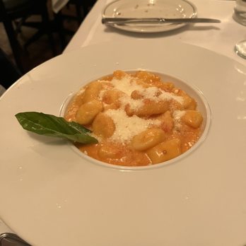 Trattoria Trestevere - Gnocchi rosé - Italian Near Me - Montreal, Quebec Trattoria Trestevere - Gnocchi rosé - Italian Near Me - Montreal, Quebec