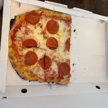 Mamma Pinsa - What we got vs. what we THOUGHT we were getting. I doubt we will return. Too bad because the flavor and texture is great! - Pizza Near Me - Escondido, California Mamma Pinsa - What we got vs. what we THOUGHT we were getting. I doubt we will return. Too bad because the flavor and texture is great! - Pizza Near Me - Escondido, California