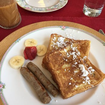 Walton Manor Inn Bed & Breakfast - Morning breakfast was excellent and on this day included yogurt, muffin, coffee, juice, sausage, french toast. - Bed & Breakfast Near Me - Palmyra, Pennsylvania