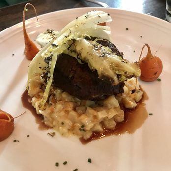 The Roundhouse Hotel - Rib - New American Near Me - Beacon, New York