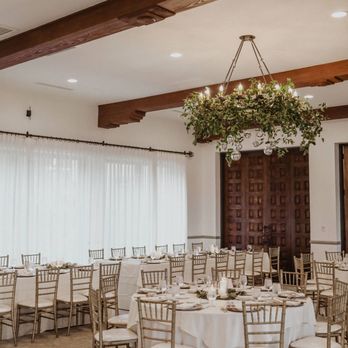 The Nature of Things - Chandelier greenery
Photography by https://rachelwaters.co/ - Florists Near Me - Riverside, California The Nature of Things - Chandelier greenery
Photography by https://rachelwaters.co/ - Florists Near Me - Riverside, California
