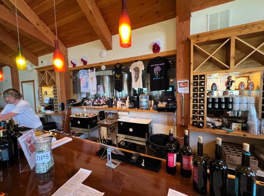 Hawk Ridge Winery by null