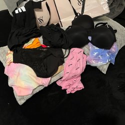 Victoria's Secret & PINK