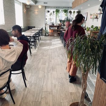 Kasama - Left side of dining room - Filipino Near Me - Chicago, Illinois