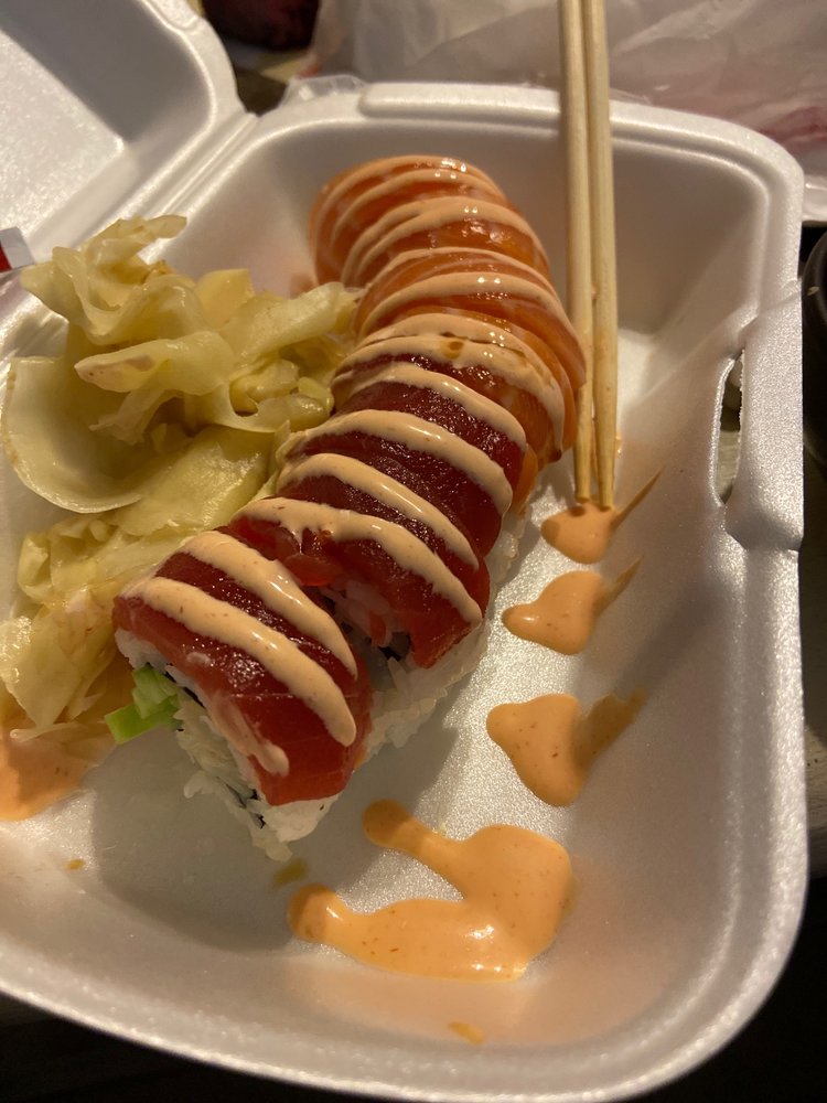 Order Dave's food online from Tomodachi Sushi Bar & Restaurant store, San Diego on bringmethat.com