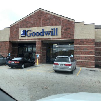 Goodwill - Local goodwill. Pretty clean. Generally find something of interest - Thrift Stores Near Me - Brookfield, Wisconsin