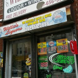 Willie's Liquors & Wines - No more costummer here.