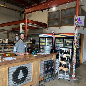 Lone Pine Brewing - Portland - Tom and his taps - Breweries Near Me - Portland, Maine Lone Pine Brewing - Portland - Tom and his taps - Breweries Near Me - Portland, Maine