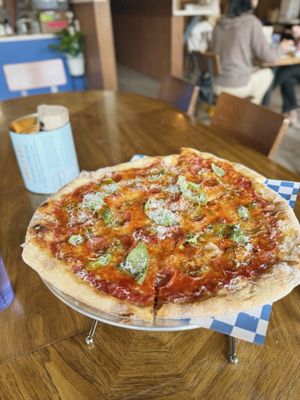 Wallflour Pizza by null