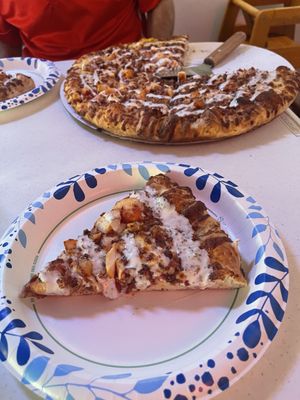 Long Draw Pizza by null