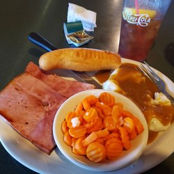 Patti's Dockside - Ham dinner special.