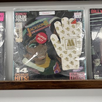 Needle + Groove Records - Collectors edition - Vinyl Records Near Me - Lynbrook, New York Needle + Groove Records - Collectors edition - Vinyl Records Near Me - Lynbrook, New York