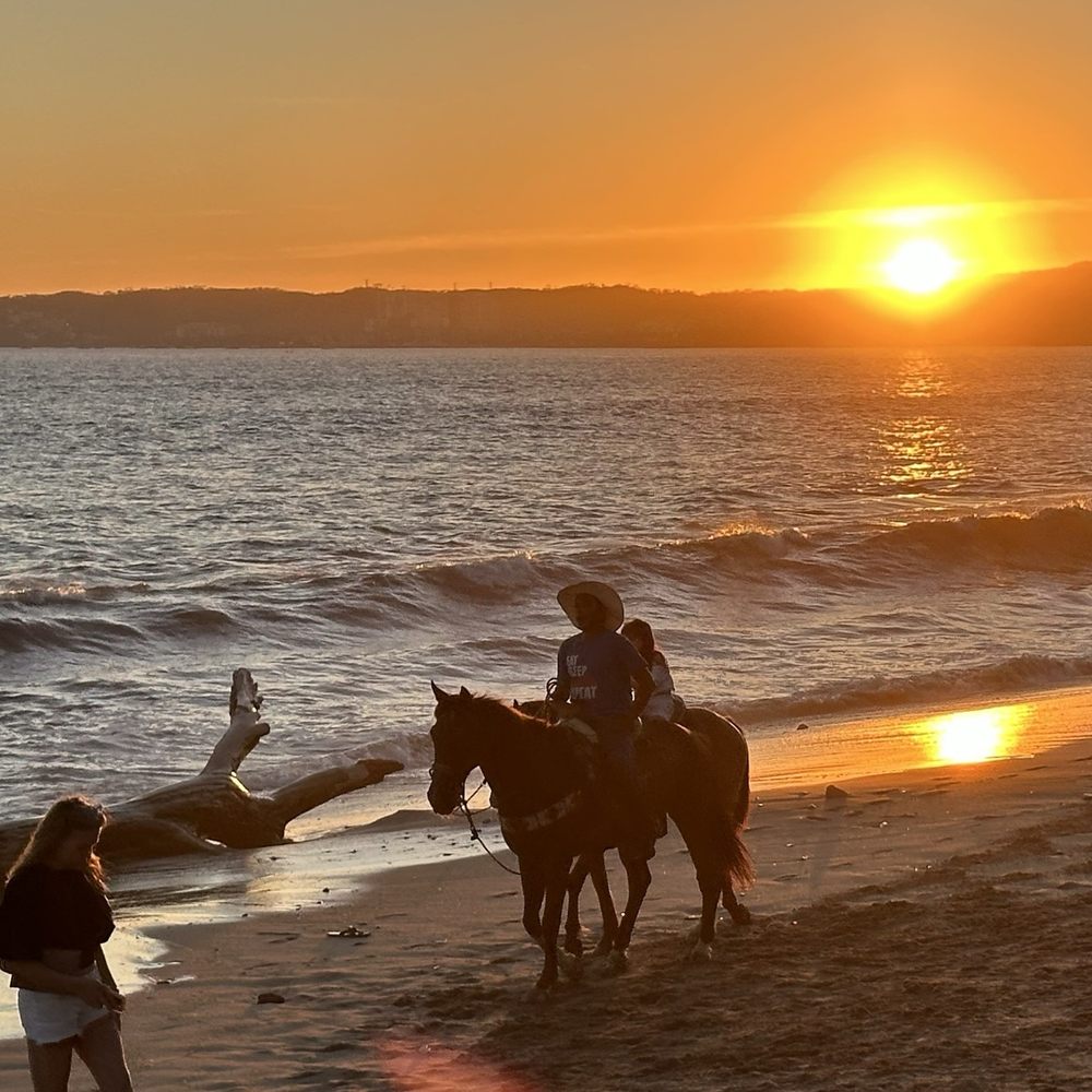 Karen's Place - Sunset on the beach - Mexican Near Me - Bucerias, NAY