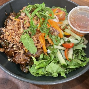 Pho Que 91 - Bo luc lac salad - Vietnamese Near Me - Apopka, Florida Pho Que 91 - Bo luc lac salad - Vietnamese Near Me - Apopka, Florida