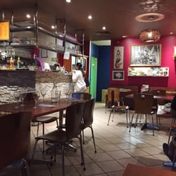 Tehp Aum-Nuay Thai & Laos Restaurant - Thai interiors