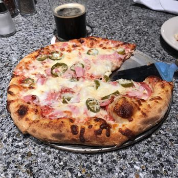 Kona Brewing - Pubs Near Me - Honolulu, Hawaii Kona Brewing - Pubs Near Me - Honolulu, Hawaii