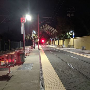 SACRT Light Rail - Broadway Station - Scary and mostly abandoned at night. - Train Stations Near Me - Sacramento, California SACRT Light Rail - Broadway Station - Scary and mostly abandoned at night. - Train Stations Near Me - Sacramento, California