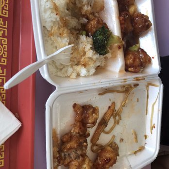 Great Wok - Schezwan chicken with only chicken fat and trimmings - Chinese Near Me - Secaucus, New Jersey