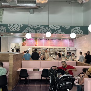 Fresh Kitchen Miami Midtown - diners and dining area - New American Near Me - Miami, Florida Fresh Kitchen Miami Midtown - diners and dining area - New American Near Me - Miami, Florida