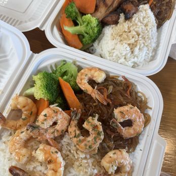 NabiQ Korean BBQ - Garlic Shrimp Plate and BBQ Chicken Plate - Korean Near Me - Emeryville, California NabiQ Korean BBQ - Garlic Shrimp Plate and BBQ Chicken Plate - Korean Near Me - Emeryville, California