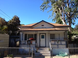 Slide of Mendez Roofing