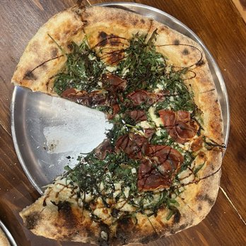 Whalehead Brewery - Prosugula pizza - Brewpubs Near Me - Corolla, North Carolina Whalehead Brewery - Prosugula pizza - Brewpubs Near Me - Corolla, North Carolina