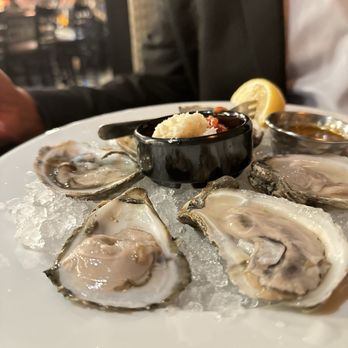 Smokin Fins - Oysters - Sushi Bars Near Me - Highlands Ranch, Colorado