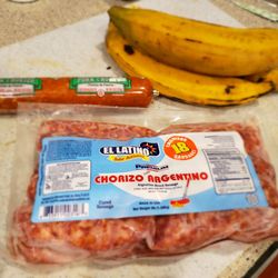 El Presidente Supermarket #24 Cafeteria - Chorizo Argentino is a Great product.. I love El Presidente Market... Bring one to Jacksonville