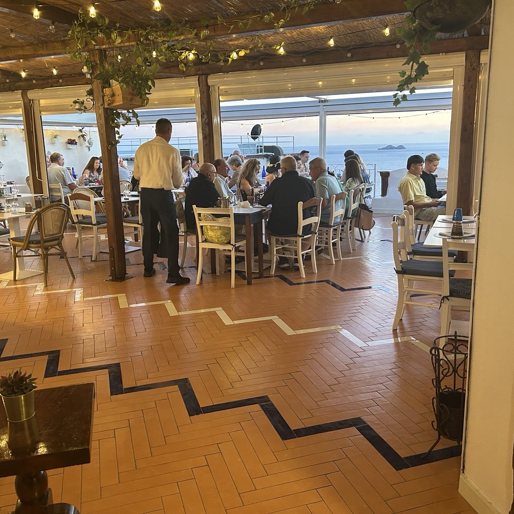Ristorante La Strada - Restaurant - Italian Near Me - Praiano, SA Ristorante La Strada - Restaurant - Italian Near Me - Praiano, SA