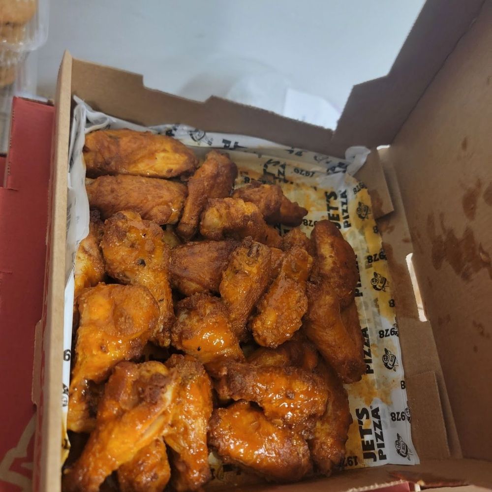 Jet's Pizza - Pizza Near Me - Lakeland, Florida Jet's Pizza - Pizza Near Me - Lakeland, Florida