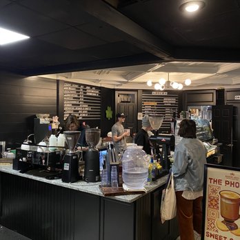 Dessert Oasis Coffee Roasters - Ordering area - Coffee & Tea Near Me - Rochester, Michigan Dessert Oasis Coffee Roasters - Ordering area - Coffee & Tea Near Me - Rochester, Michigan