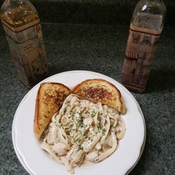 The Courtyard Cafe - Chicken Fettuccine