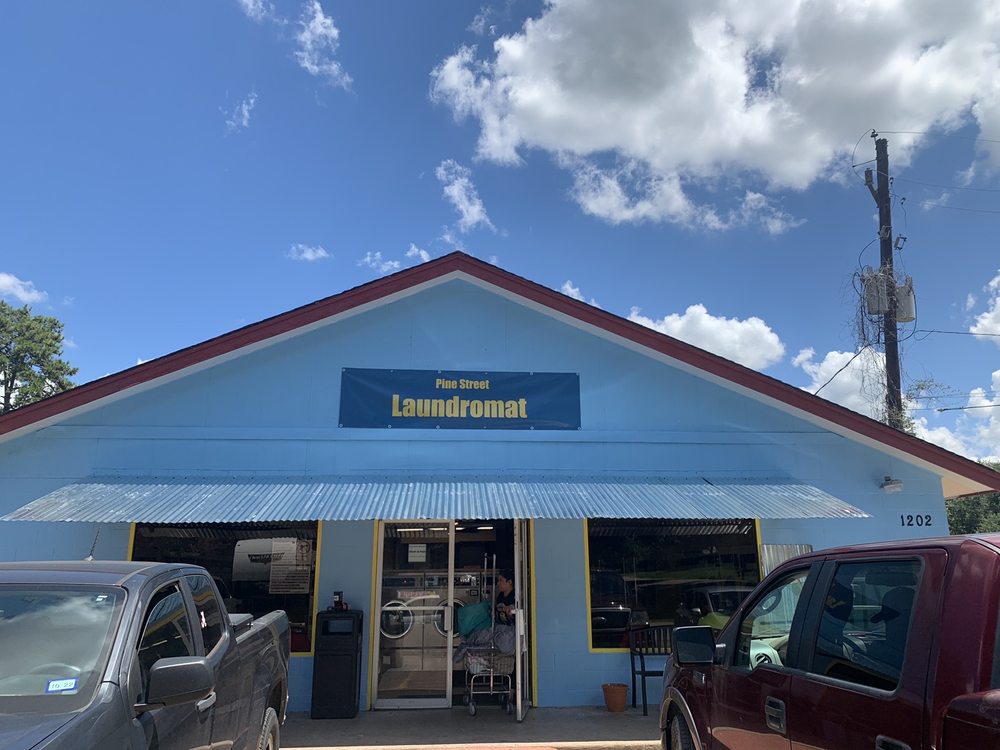 PINE STREET LAUNDROMAT Updated September 2024 15 Photos 1202 Pine