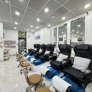 Lynn Nailsplash - Nail Salons Near Me - Vancouver, British Columbia Lynn Nailsplash - Nail Salons Near Me - Vancouver, British Columbia