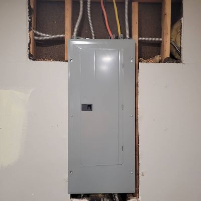 Inglewood Master Electrician Logo