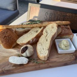 SAINT - Updated October 2025 - 416 Photos & 173 Reviews - 44 Avenida ...