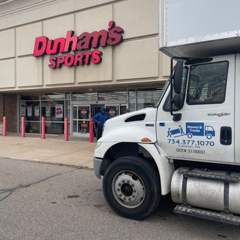 Movers & Trucks - Big Box Stores
Picking up a safe - Movers Near Me - Canton, Michigan Movers & Trucks - Big Box Stores
Picking up a safe - Movers Near Me - Canton, Michigan