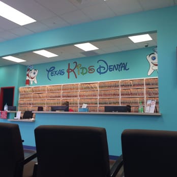 Texas Kids Dental - IPAD area for parents to utilize Internet while kids are playing in the kiddos area. - Pediatric Dentists Near Me - El Paso, Texas Texas Kids Dental - IPAD area for parents to utilize Internet while kids are playing in the kiddos area. - Pediatric Dentists Near Me - El Paso, Texas
