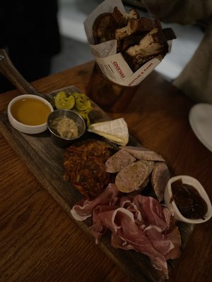 The Salty Pig by null
