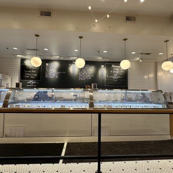 Jeni's Splendid Ice Creams - Ice cream counter - Ice Cream & Frozen Yogurt Near Me - Washington, DC, District of Columbia