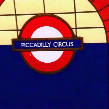 Piccadilly Circus - Landmarks & Historical Buildings Near Me - London, XGL Piccadilly Circus - Landmarks & Historical Buildings Near Me - London, XGL
