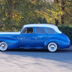 Mojo's Famous Hot Dogs - One of my Longtime Customers pulled up in style!!