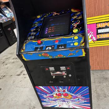 Mr. Putter's Family Fun Center: Andy's Awesome Arcade - Galaga - Arcades Near Me - Atascadero, California